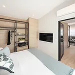 Hotel Gava Waterman Island