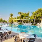 Hotel Gava Waterman Island 4*