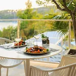 Gava Waterman Island 4*